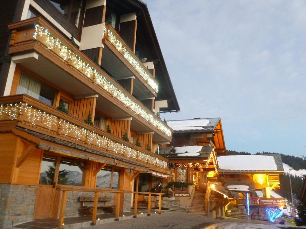 Hotel Le Very เลเซซี ภายนอก รูปภาพ